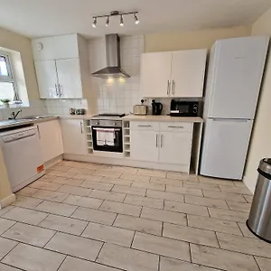 Holiday home Town Or Country - Jessie Terrace House B 