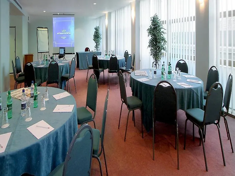 St Giles Heathrow - A St Giles Hotel Feltham